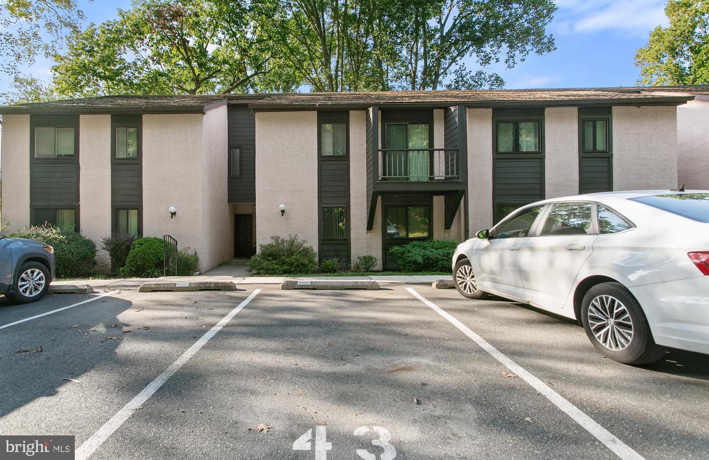 403 Painters Crossing #403 Property Photo 1