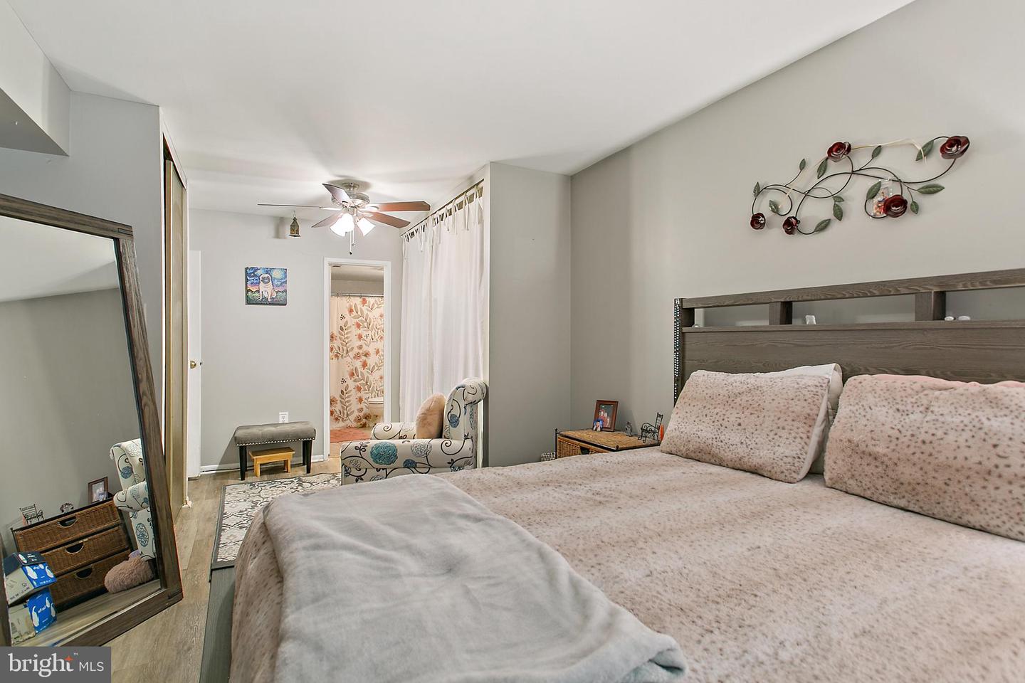 403 Painters Crossing #403 Property Photo 10