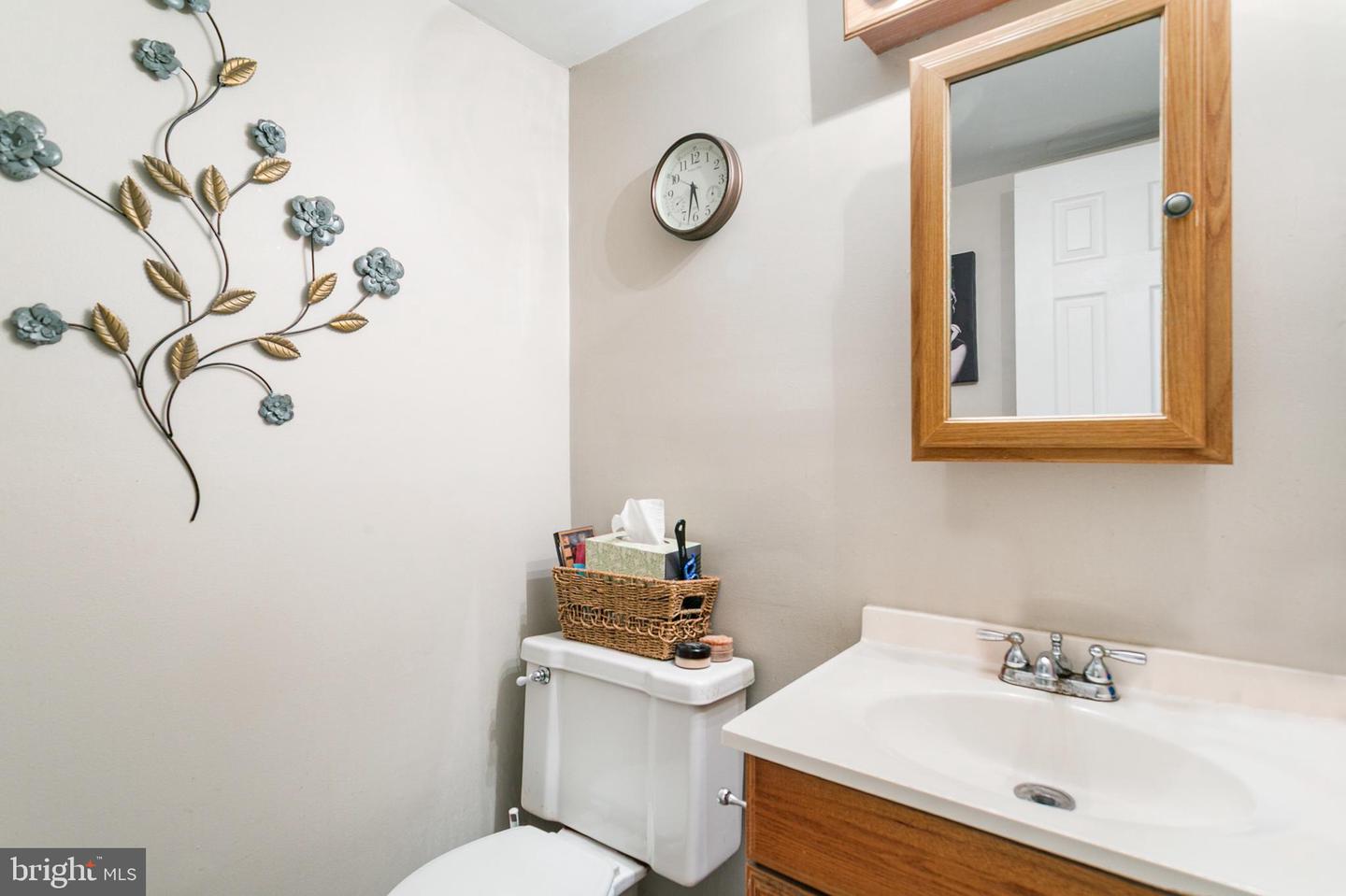 403 Painters Crossing #403 Property Photo 19