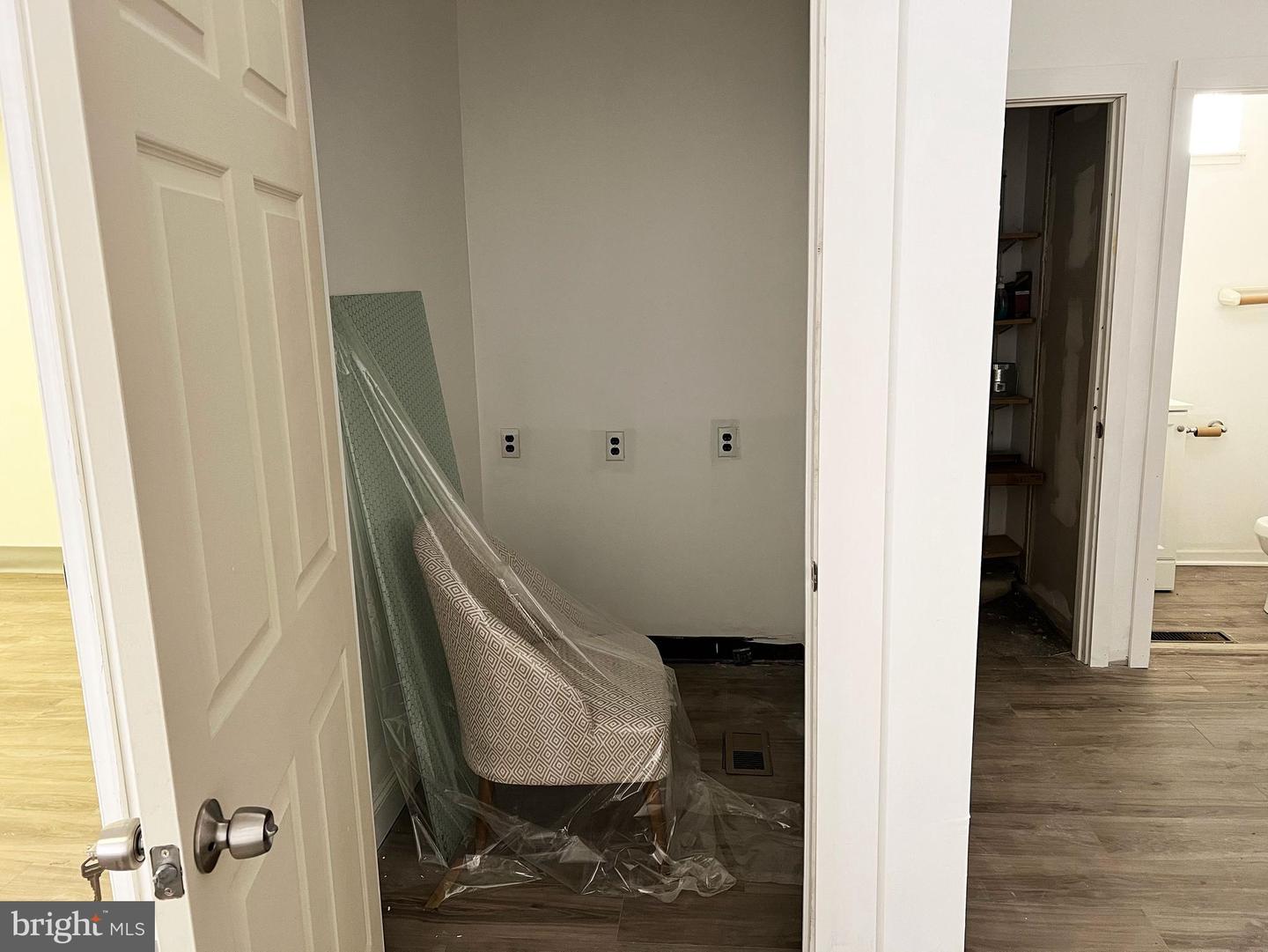 23 Park Ave Property Photo 9