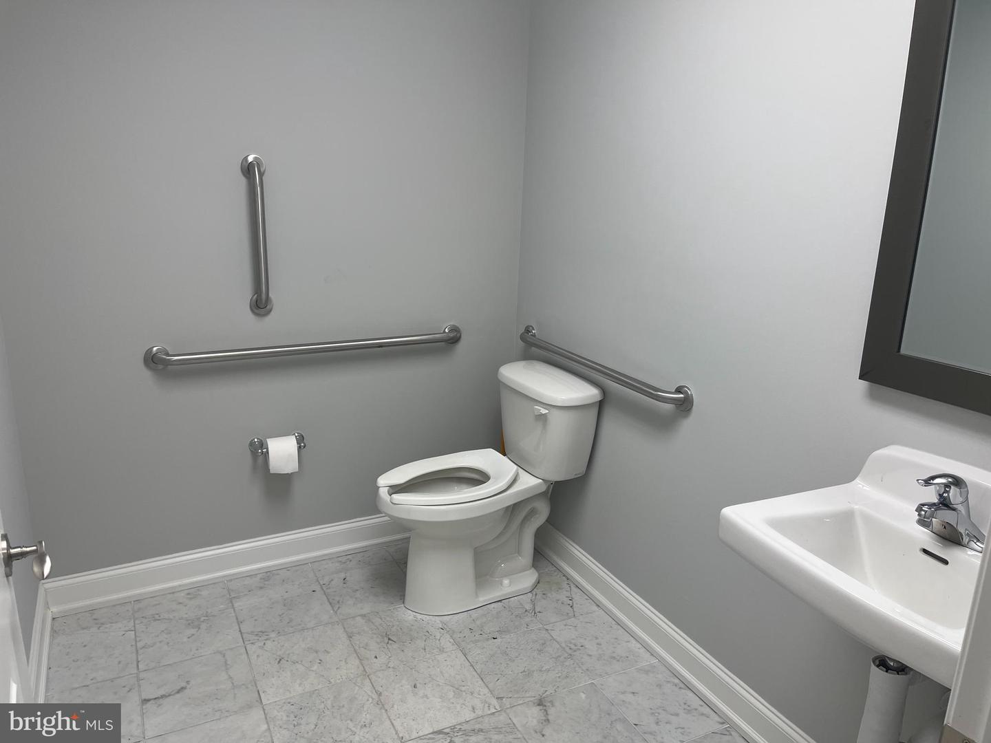 110 Gallagher Rd Property Photo 8