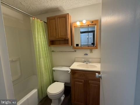 300 S Chester Rd Property Photo 11
