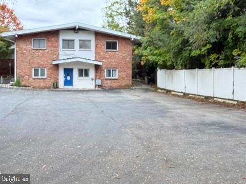 300 S Chester Rd Property Photo 12