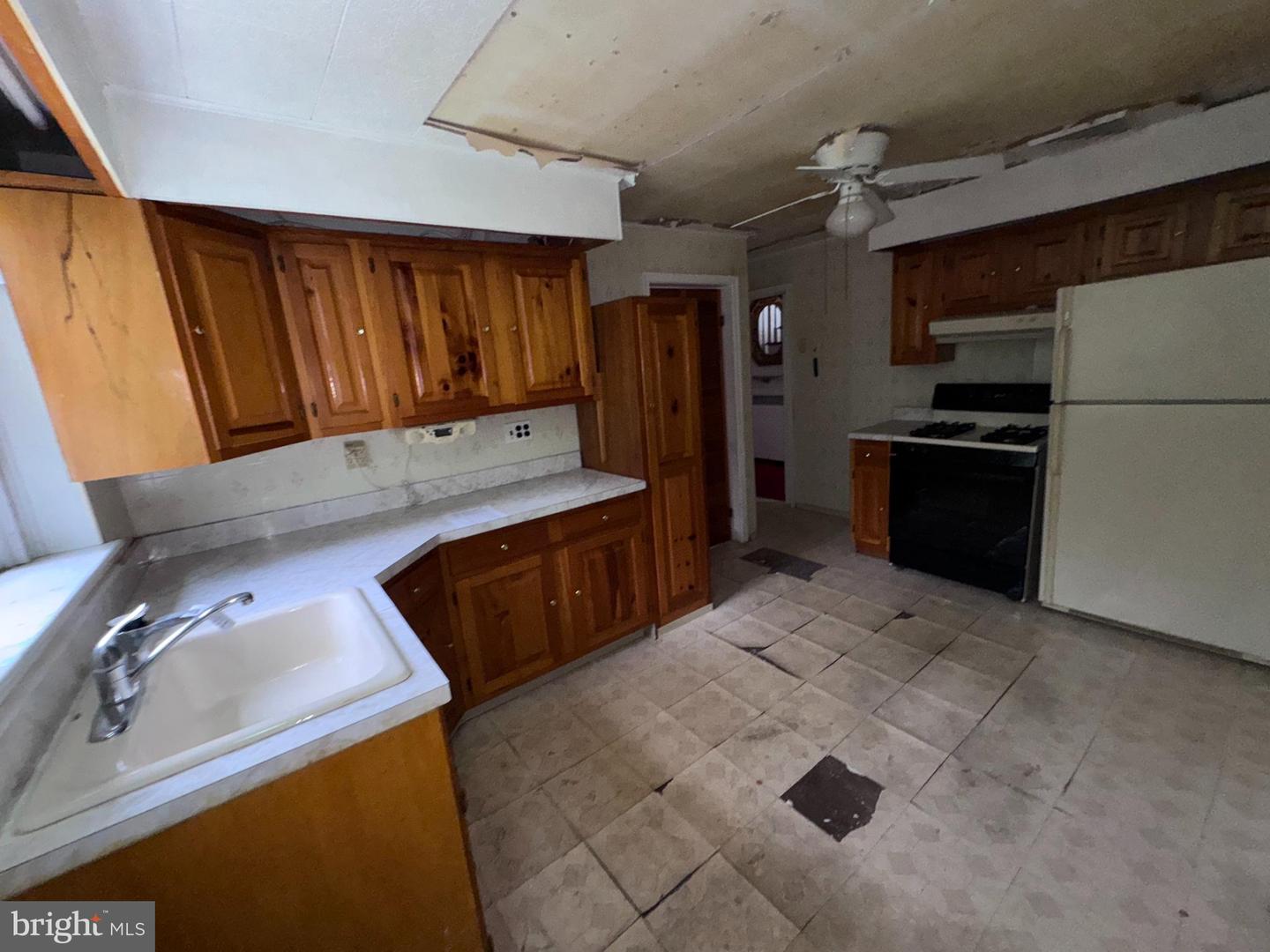 145 Landover Rd Property Photo 12