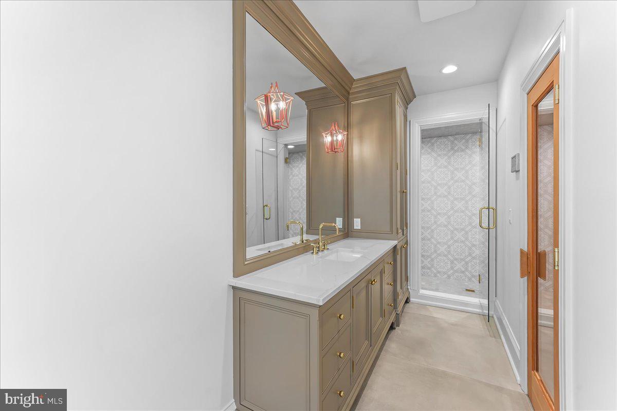 80 Heyburn Rd Property Photo 75