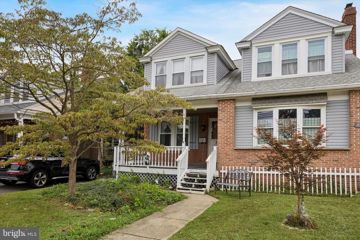 326 Powell Rd Property Photo 1