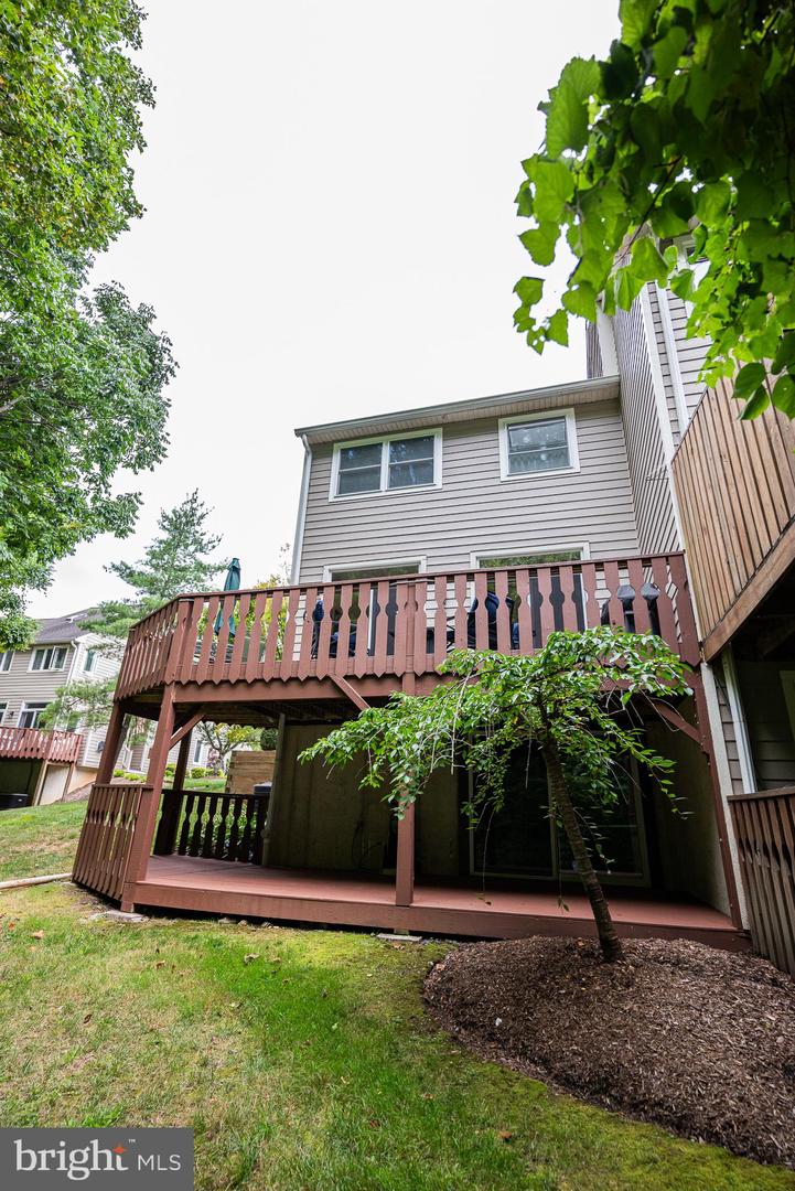 429 Wooded Way Property Photo 6
