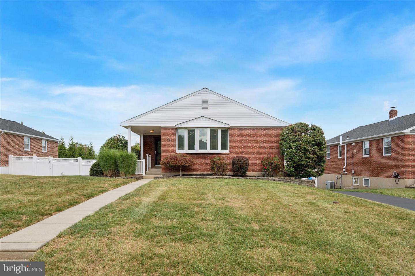 945 Springhaven Rd Property Photo 1