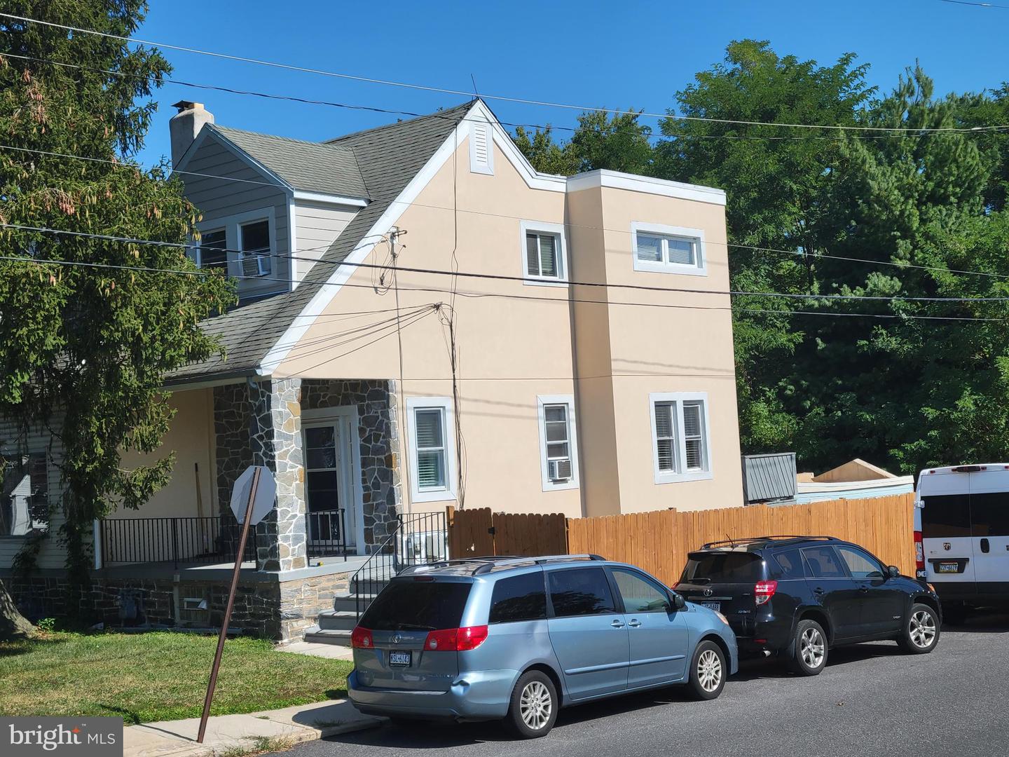 1101 Wilson Dr Property Photo 1