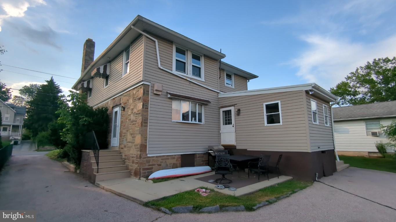 323 S Chester Pike Property Photo 3