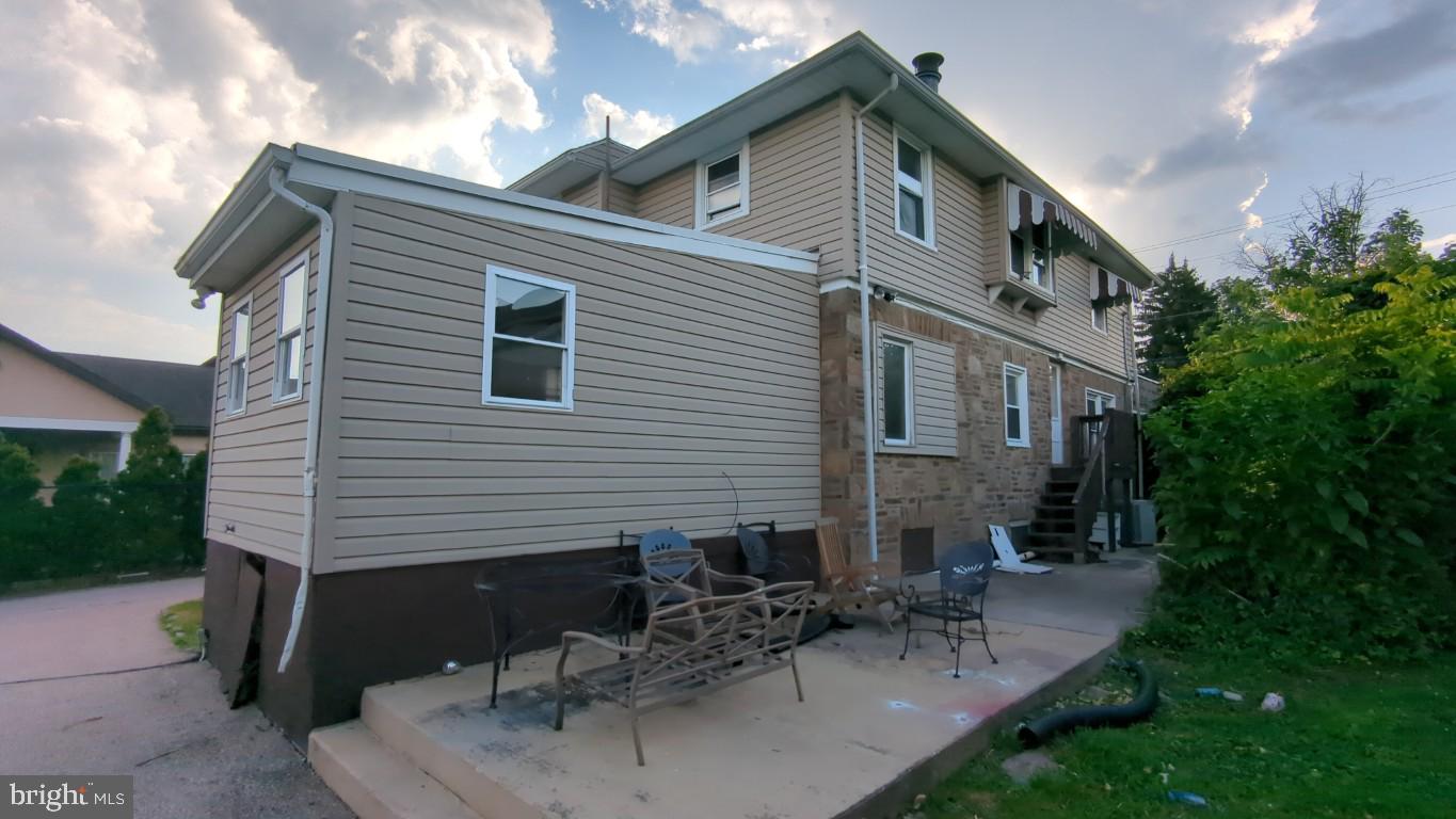 323 S Chester Pike Property Photo 5