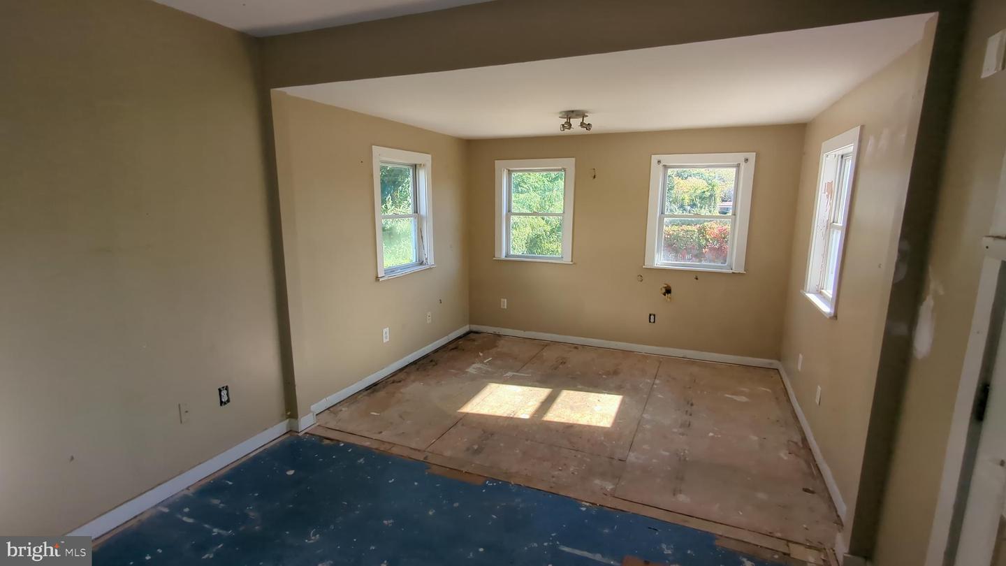 323 S Chester Pike Property Photo 13