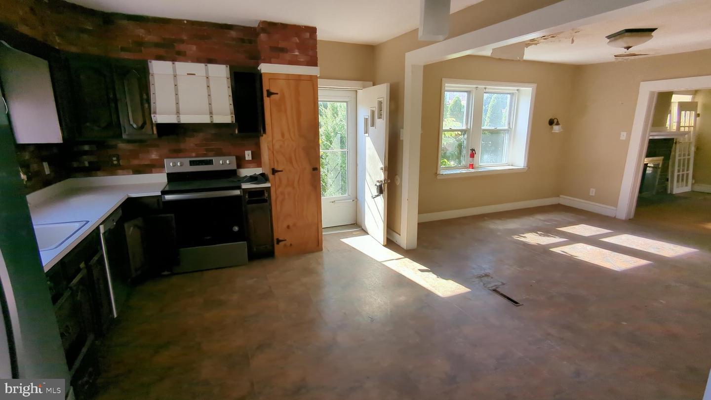 323 S Chester Pike Property Photo 16