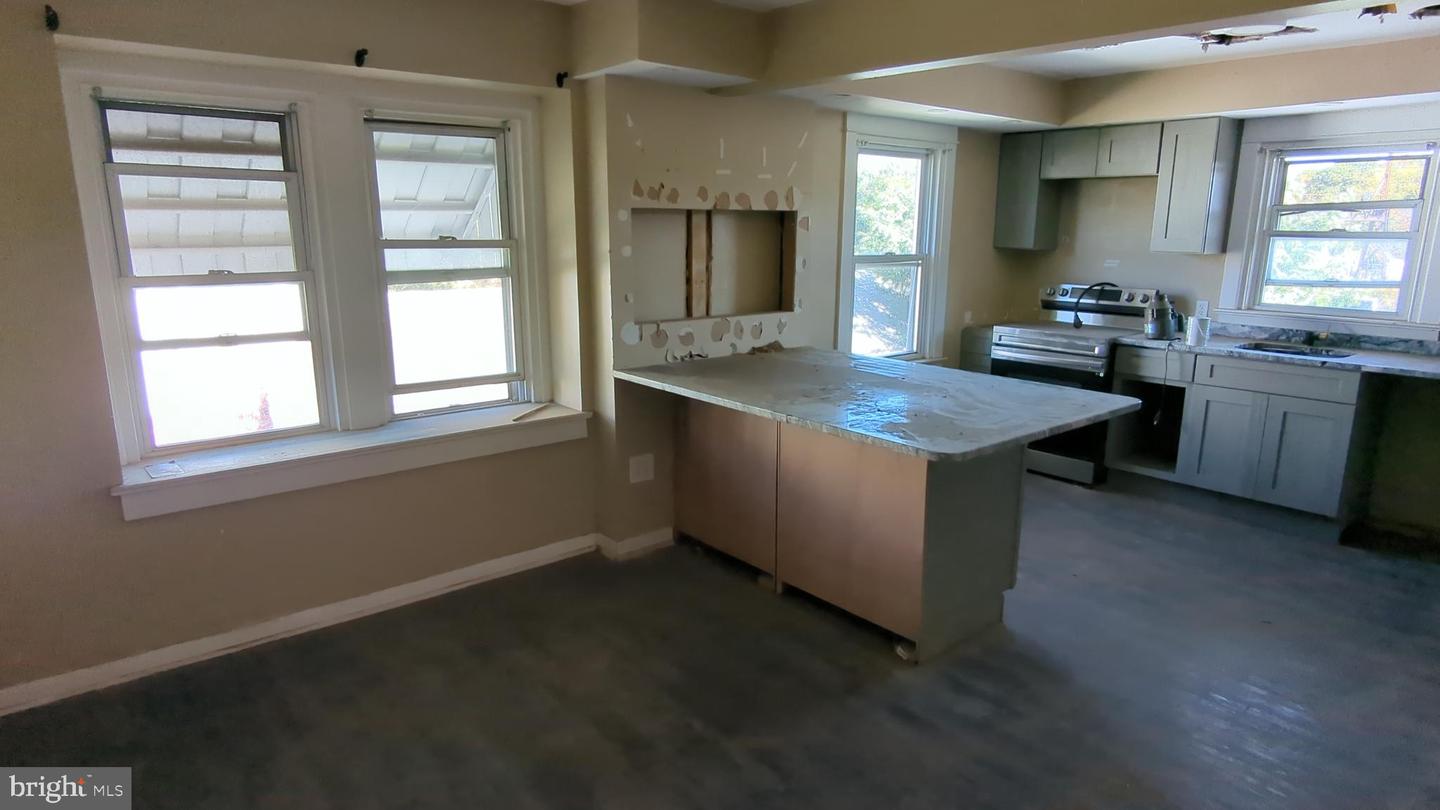 323 S Chester Pike Property Photo 21