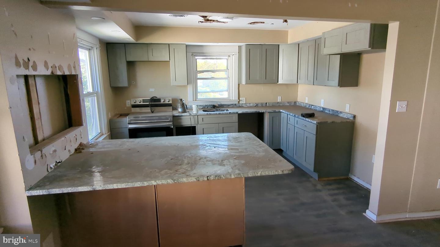 323 S Chester Pike Property Photo 22