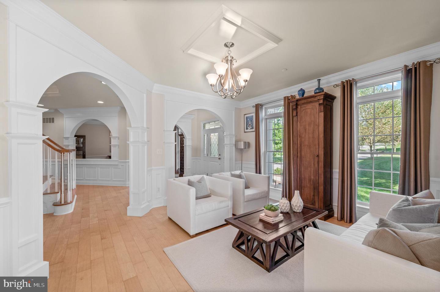 3917 Woodland Dr Property Photo 6