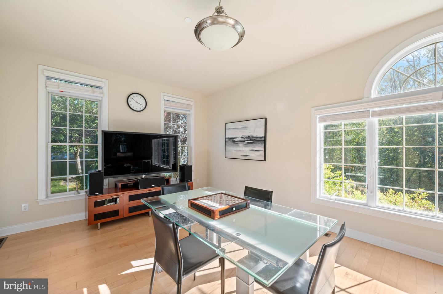 3917 Woodland Dr Property Photo 23