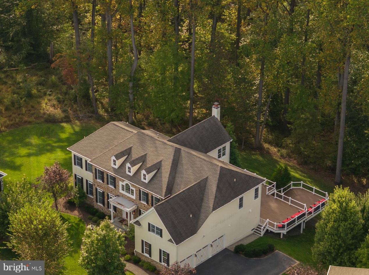 3917 Woodland Dr Property Photo 77