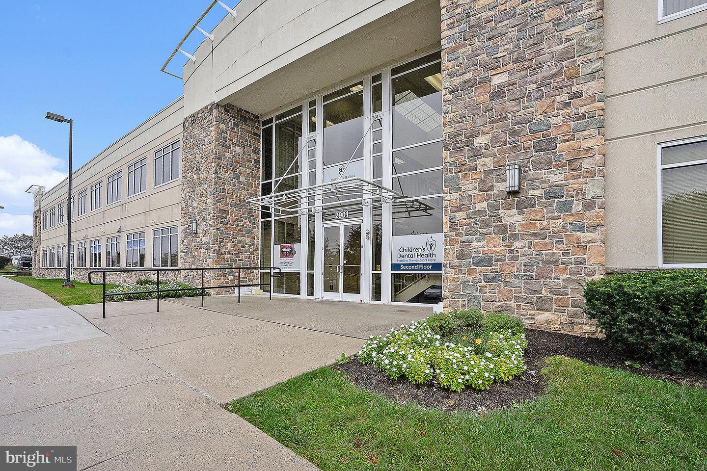 2901 Dutton Mill Rd #210 Property Photo 6