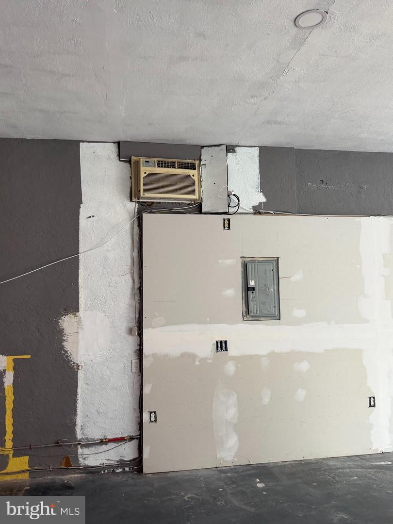 2903 Edgmont Ave Property Photo 1