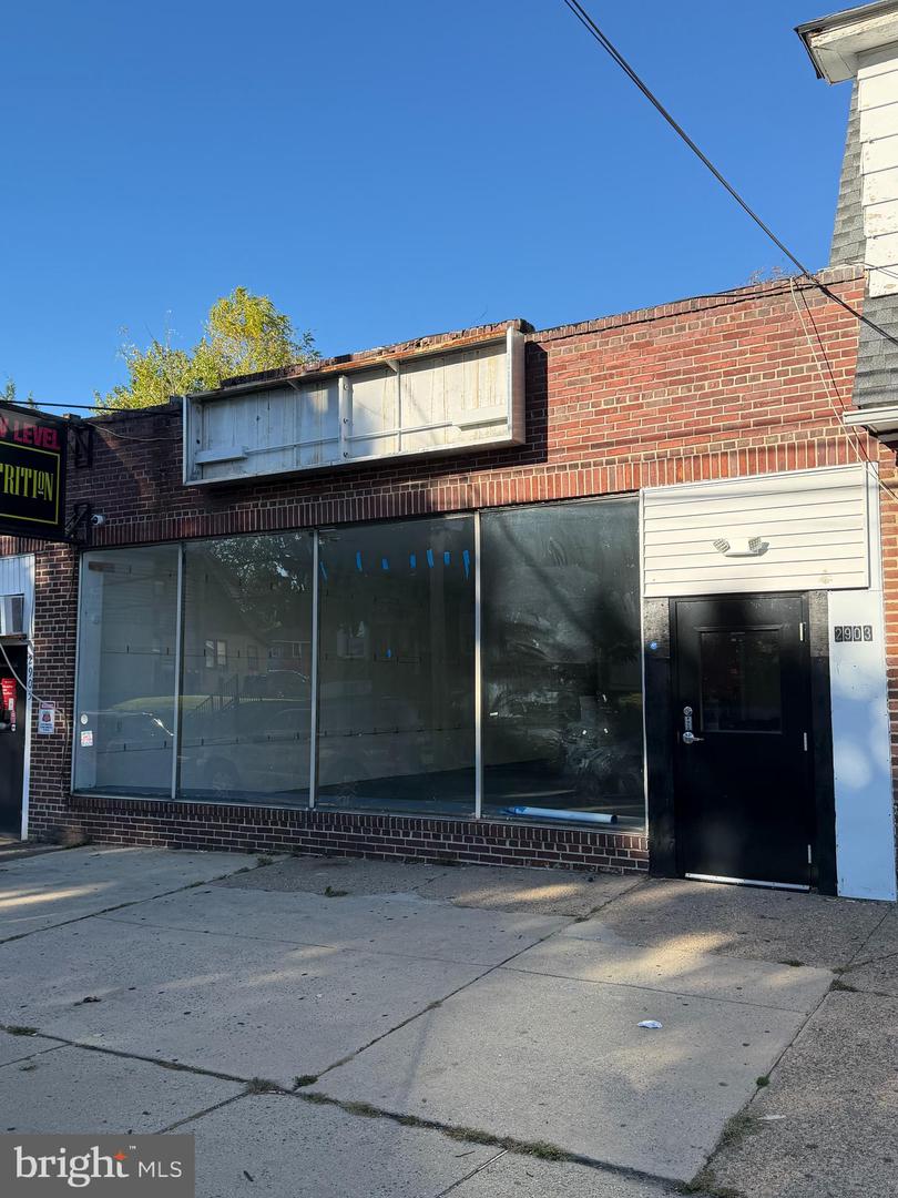 2903 Edgmont Ave Property Photo 1