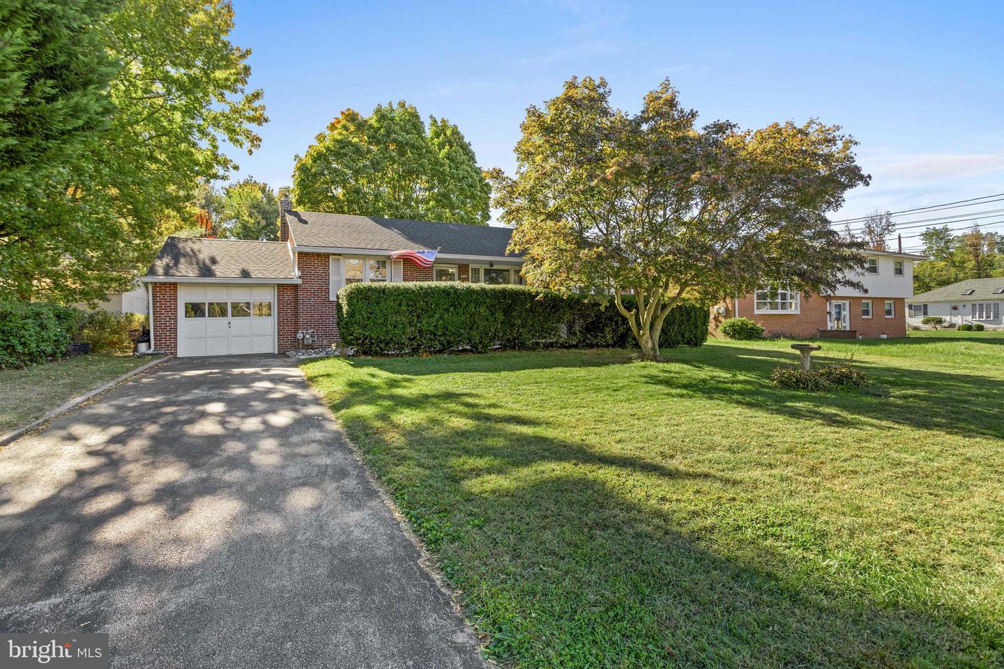 2502 Grand Ave Property Photo 1