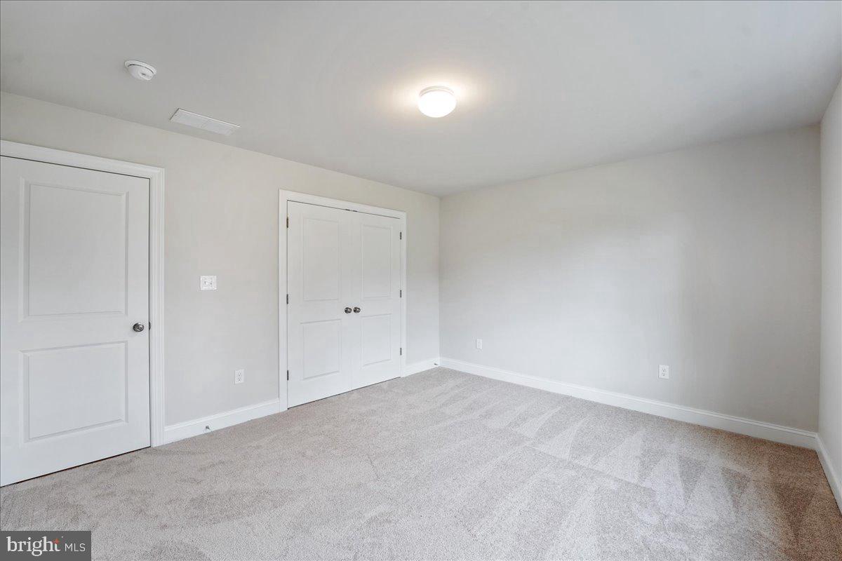 1240 Gradyville Rd Property Photo 24
