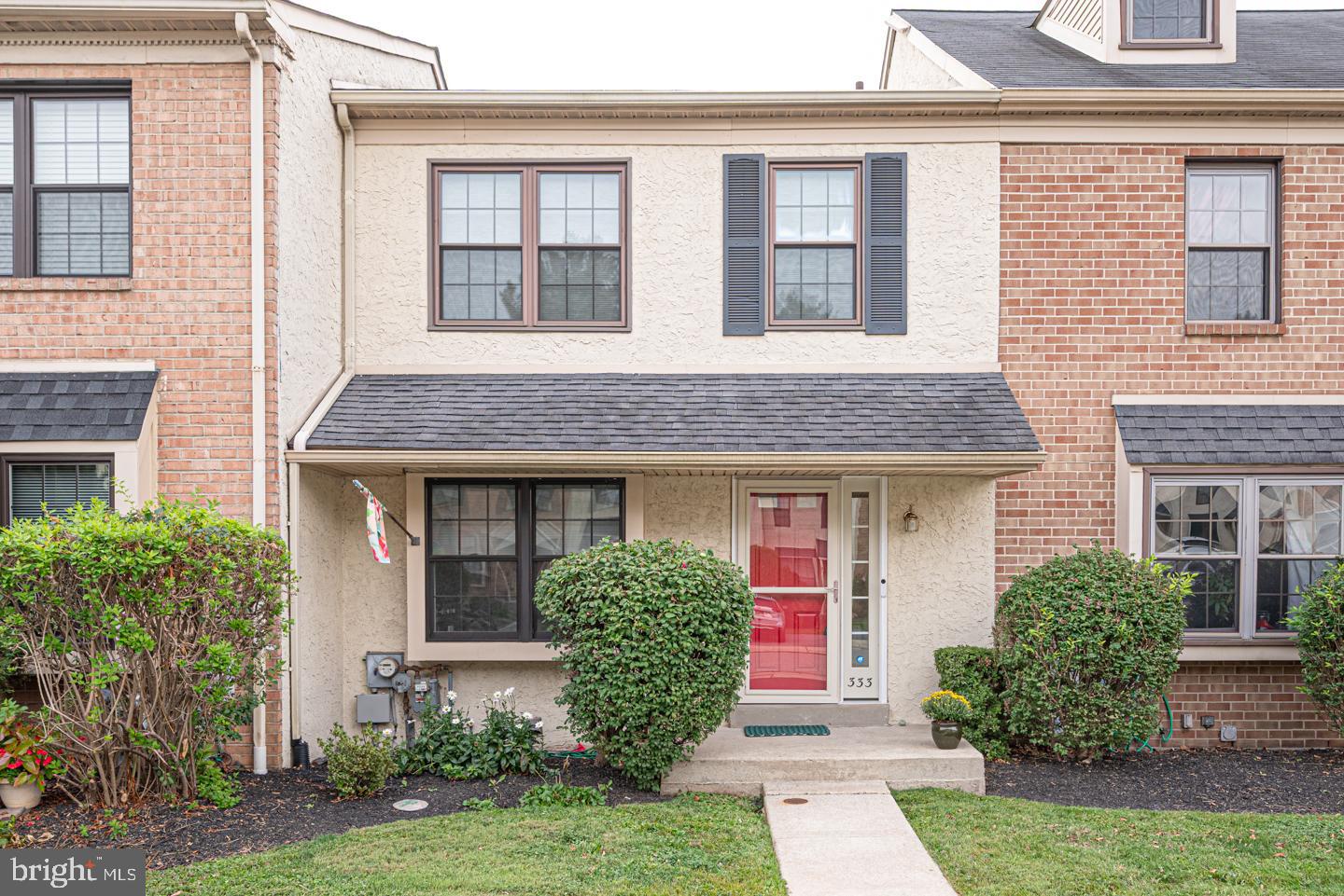 333 Scola Rd Property Photo 1