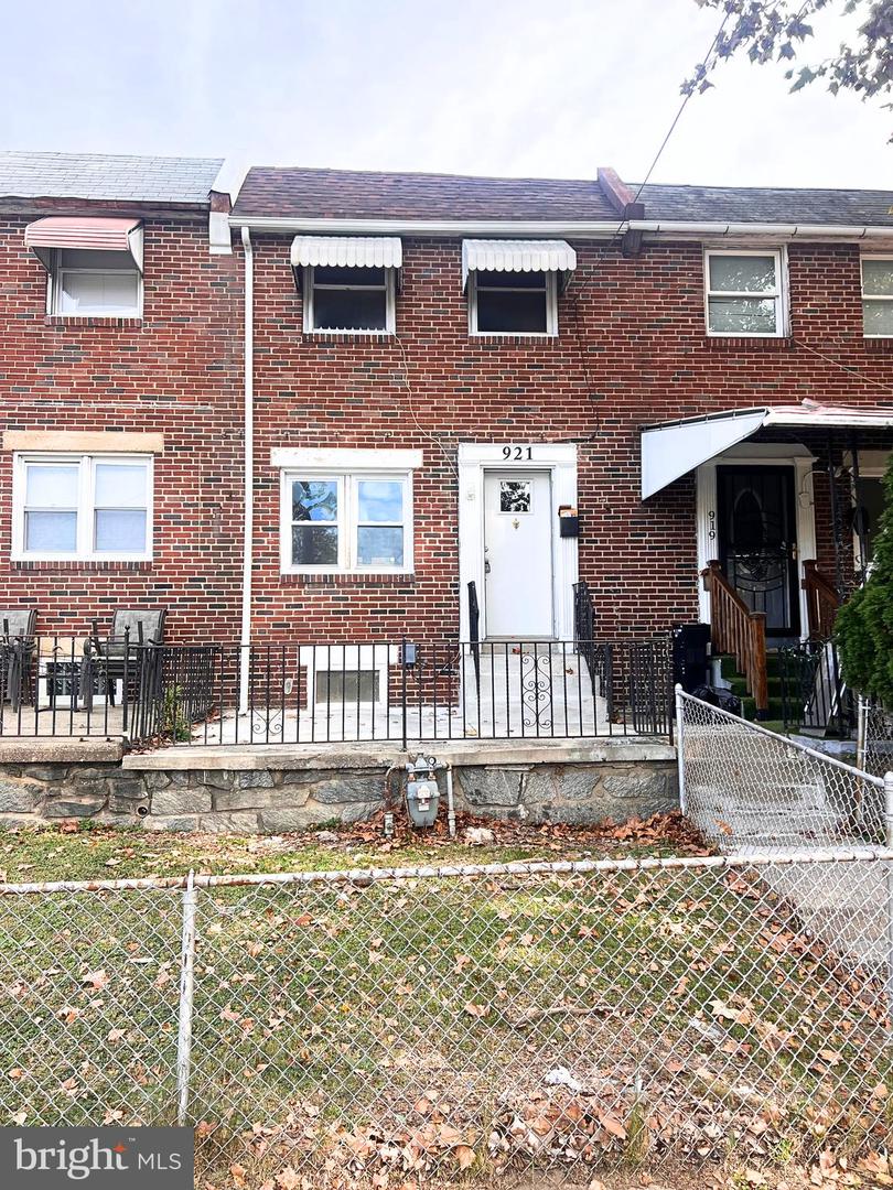 921 Lincoln St Property Photo 1