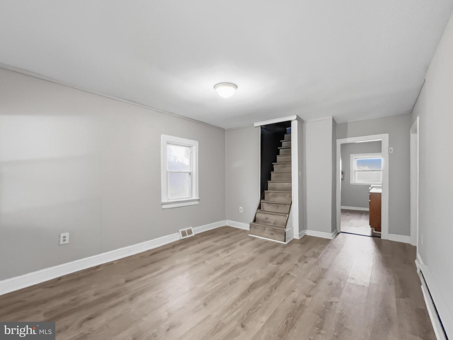 1337 Townsend St Property Photo 2
