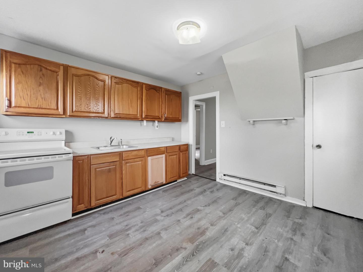 1337 Townsend St Property Photo 3