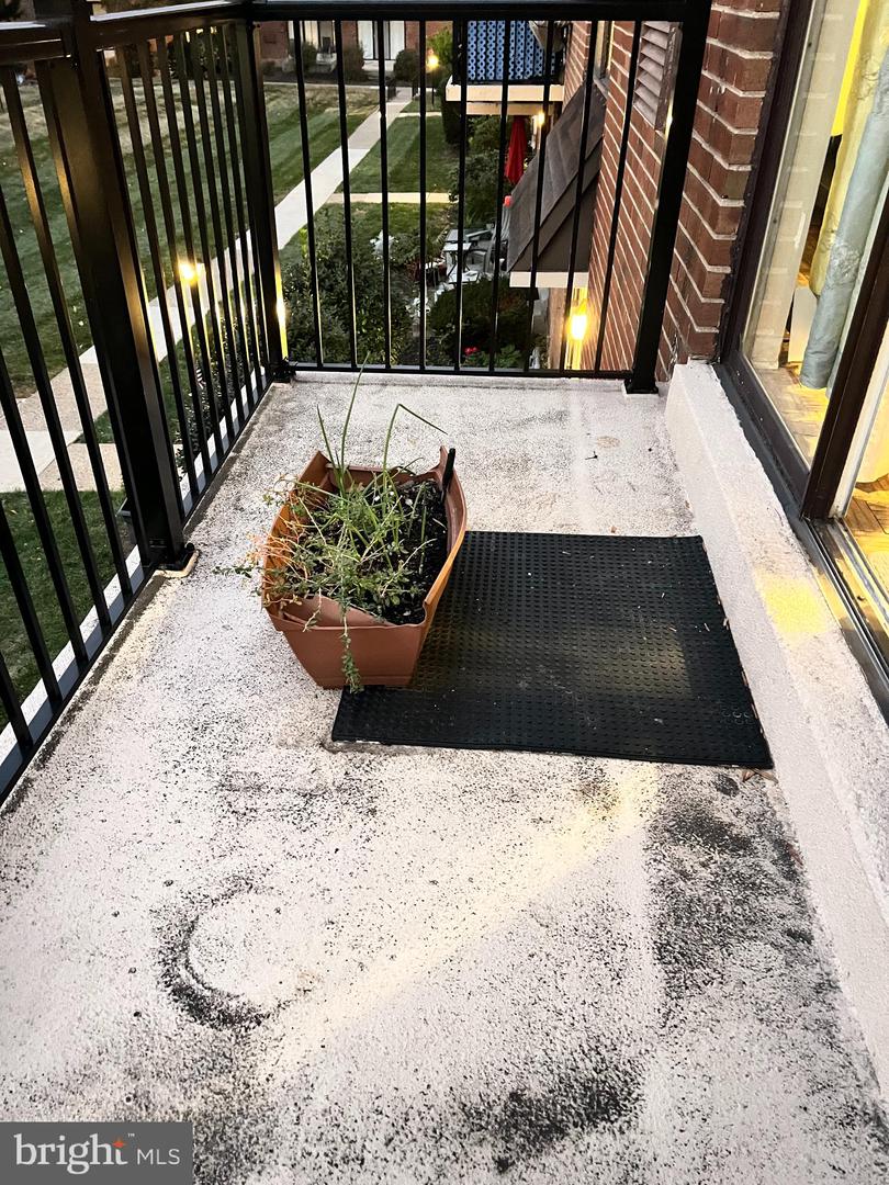 100 E Glenolden Ave #e-12 Property Photo 16