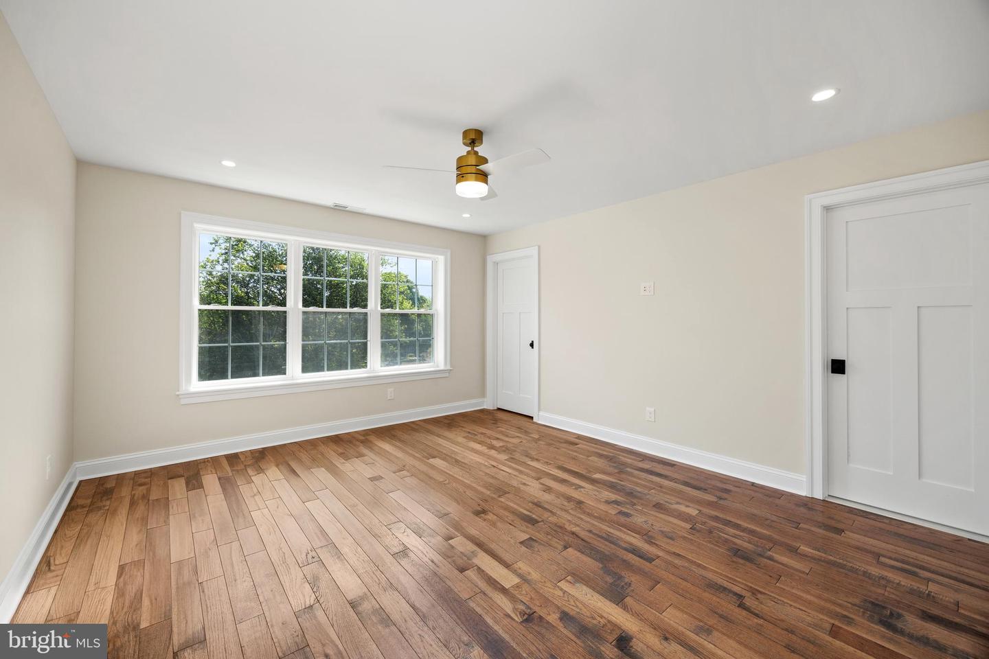 611 Summer St Property Photo 17
