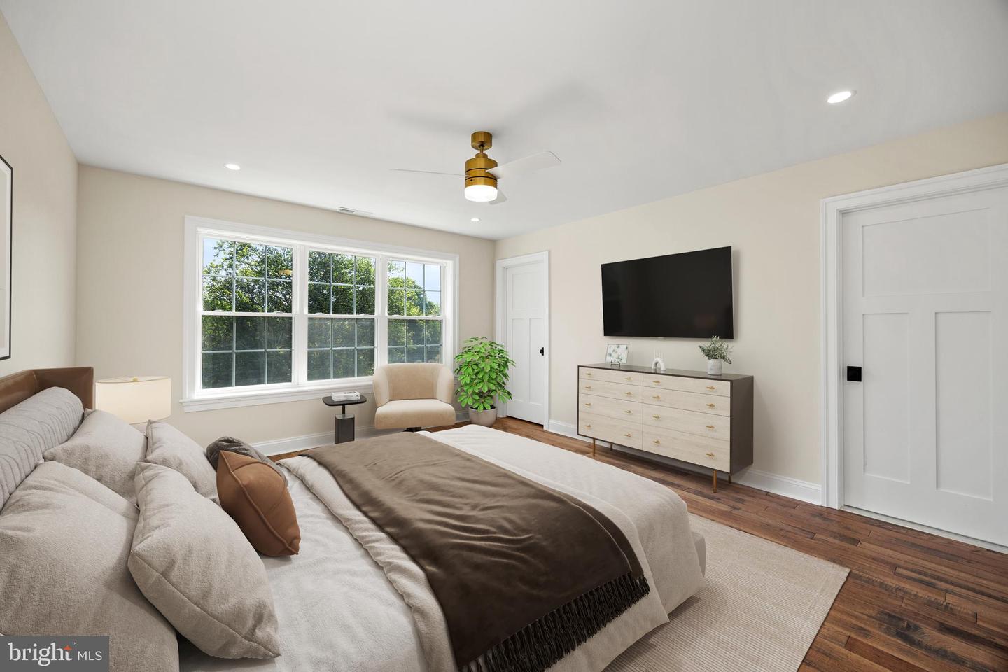 611 Summer St Property Photo 18