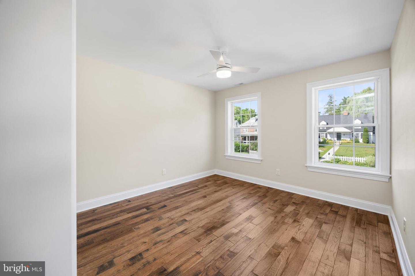 611 Summer St Property Photo 28