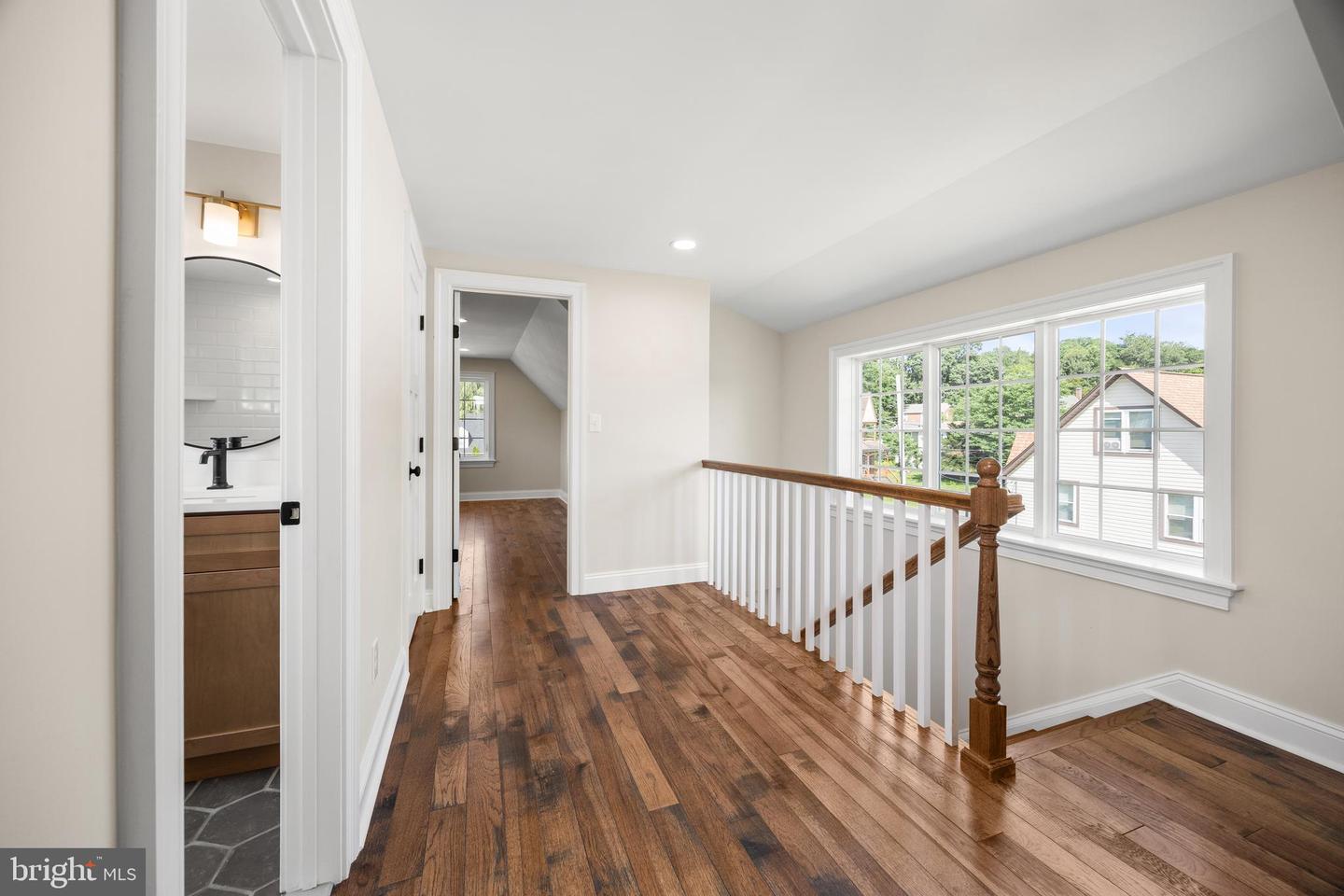 611 Summer St Property Photo 33