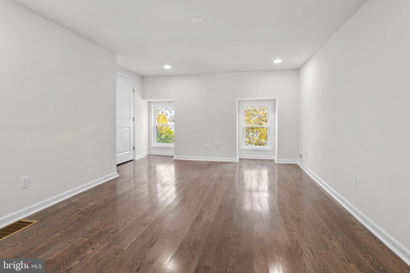 819 11th Ave #c Property Photo 17