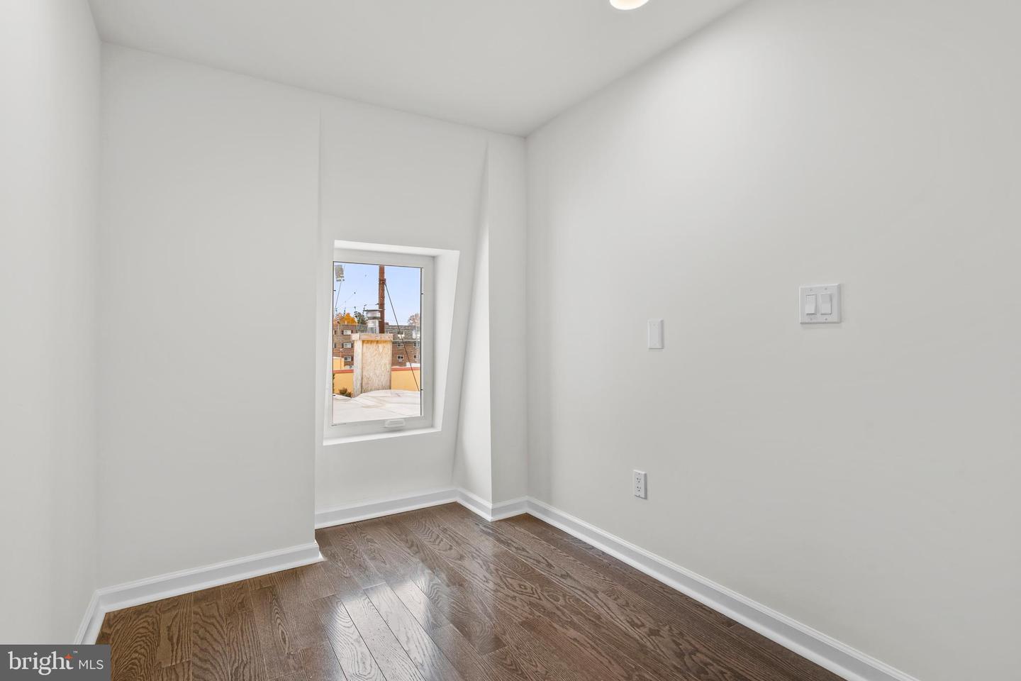 819 11th Ave #c Property Photo 20