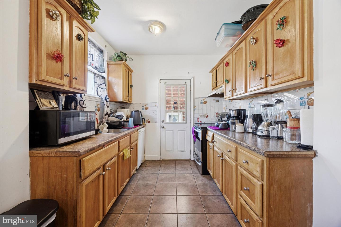 123 High St Property Photo 5
