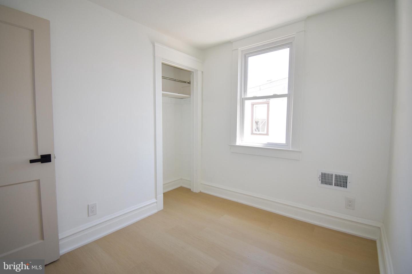 247 Heather Rd Property Photo 15