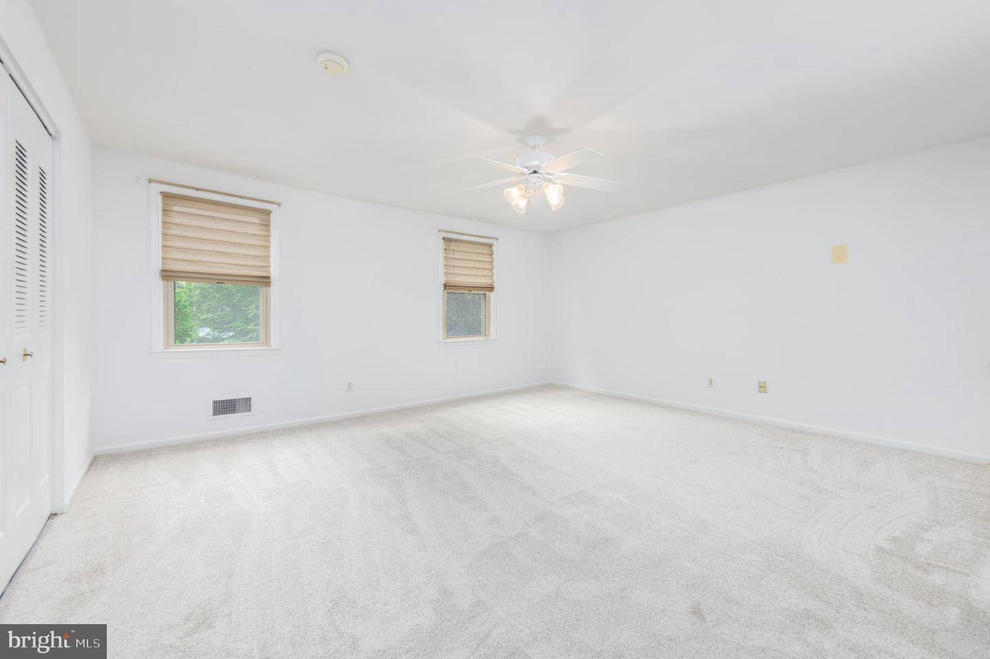 30 Park Ave Property Photo 20