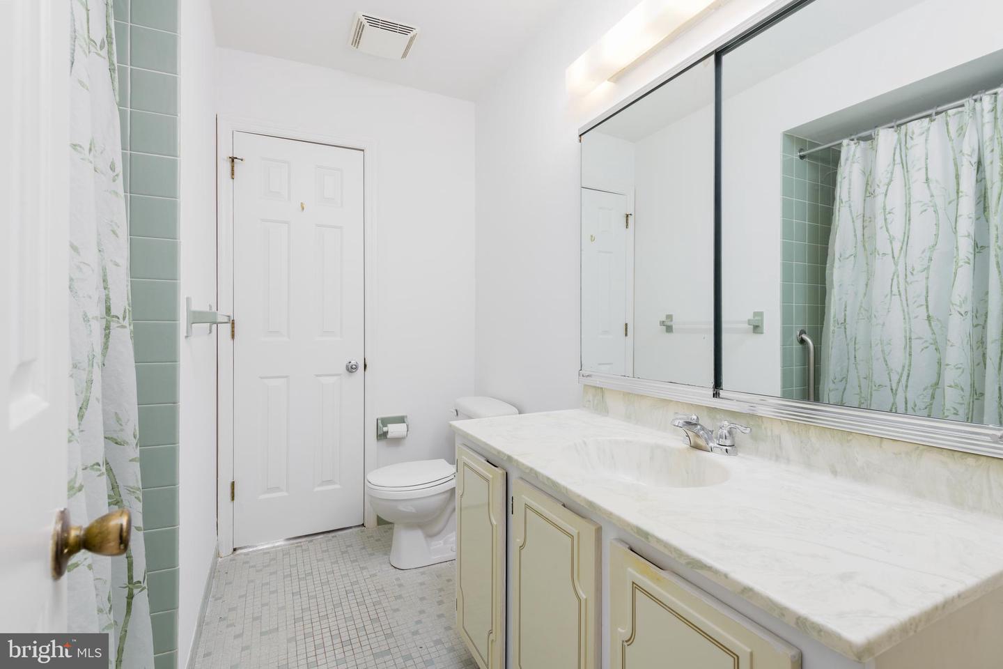 30 Park Ave Property Photo 21