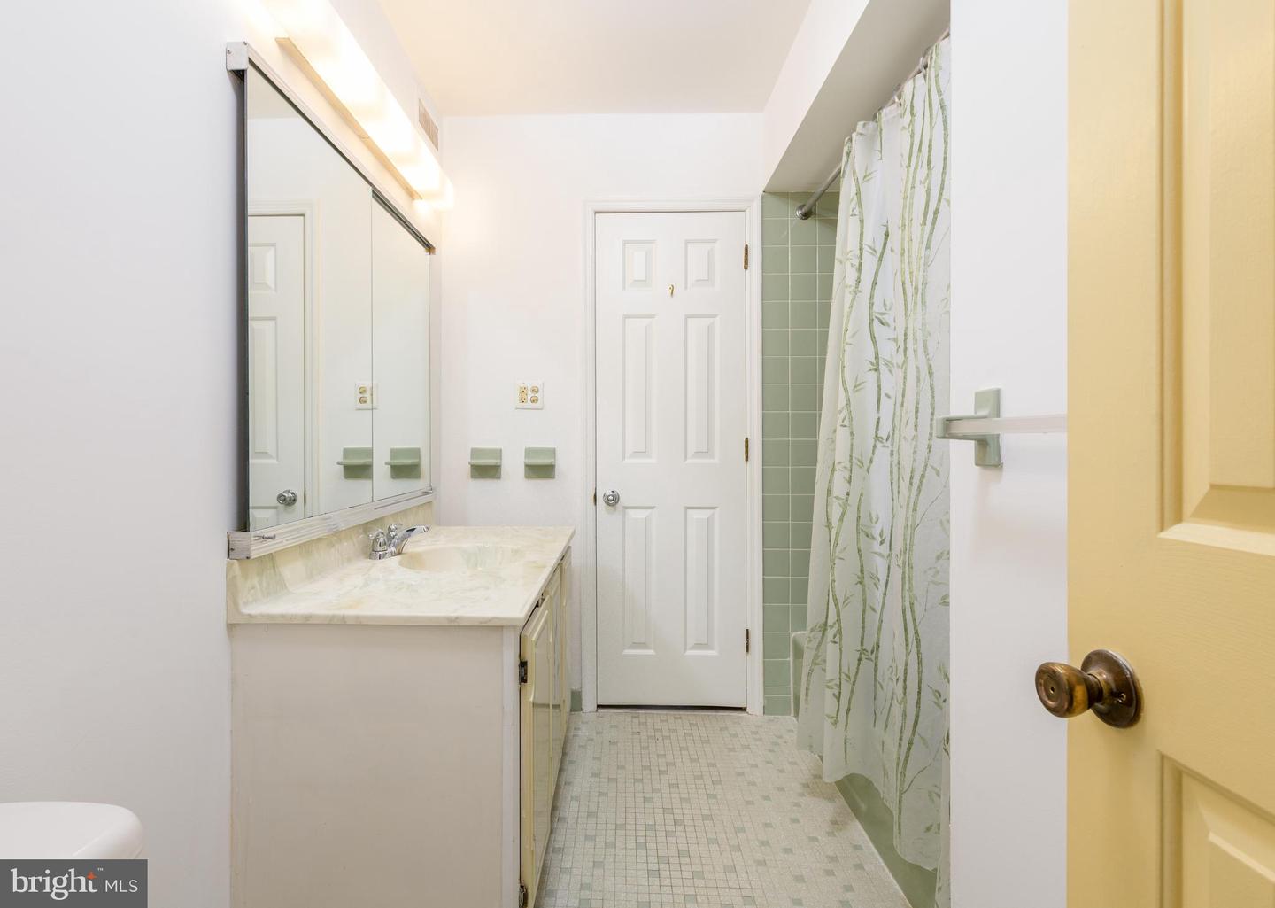 30 Park Ave Property Photo 22