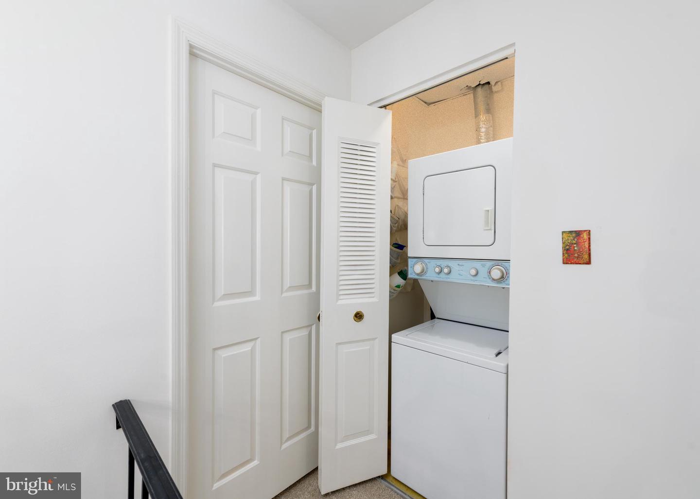 30 Park Ave Property Photo 24