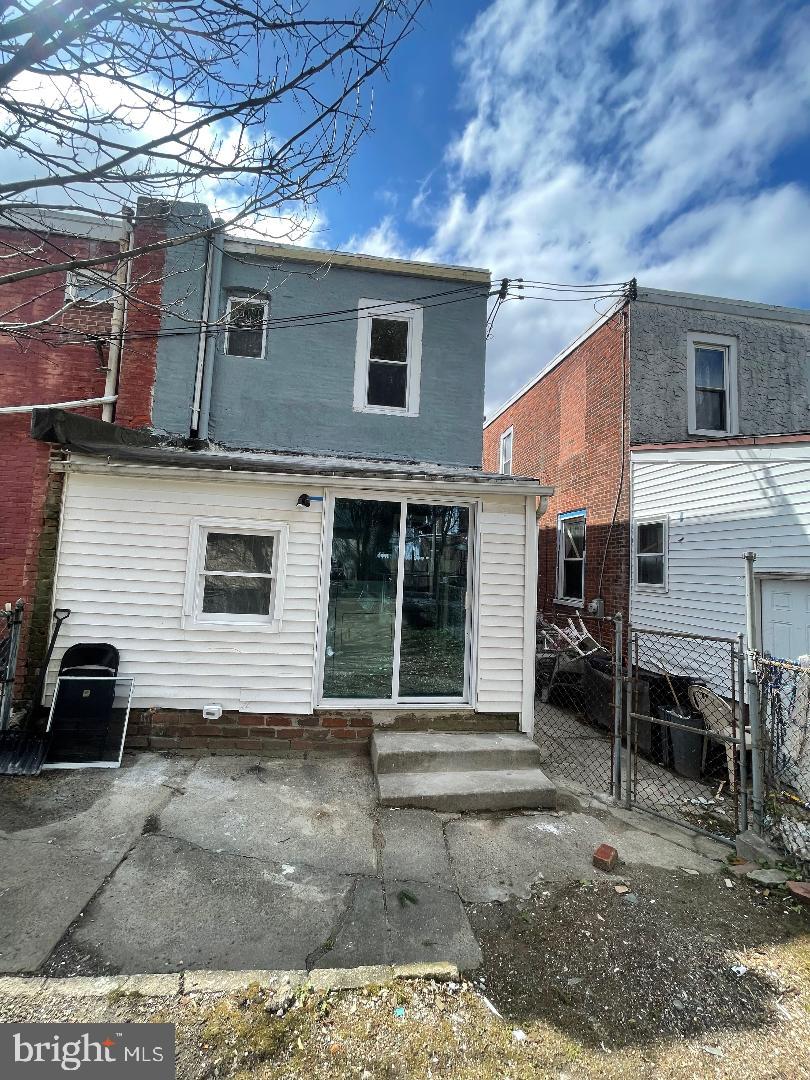 1119 Chestnut St Property Photo 2
