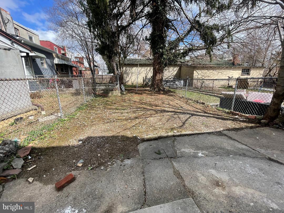 1119 Chestnut St Property Photo 4