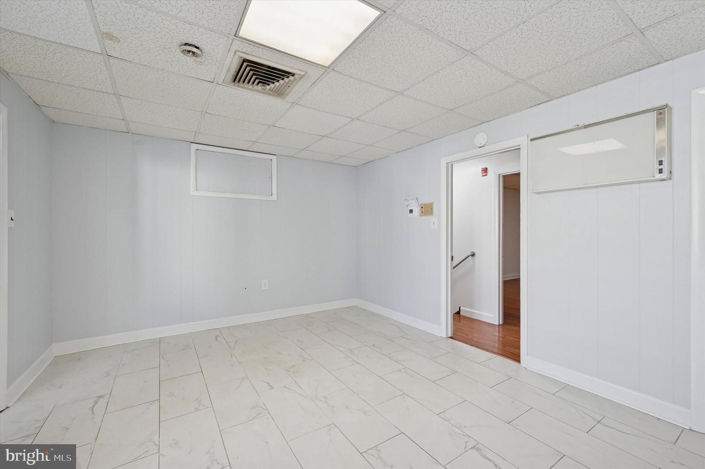 151 Long Ln Property Photo 16