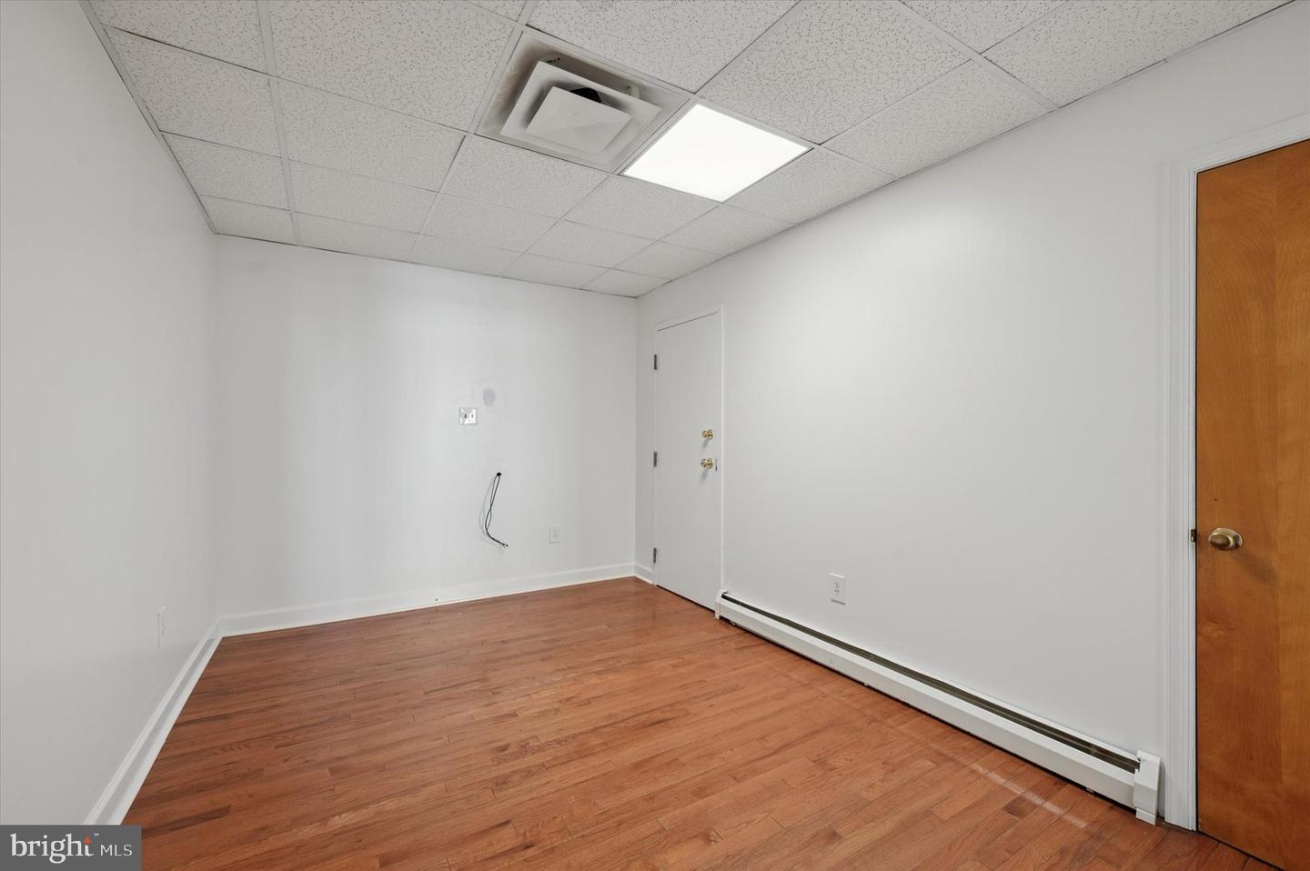 151 Long Ln Property Photo 24