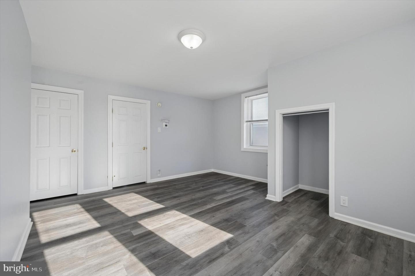 151 Long Ln Property Photo 27
