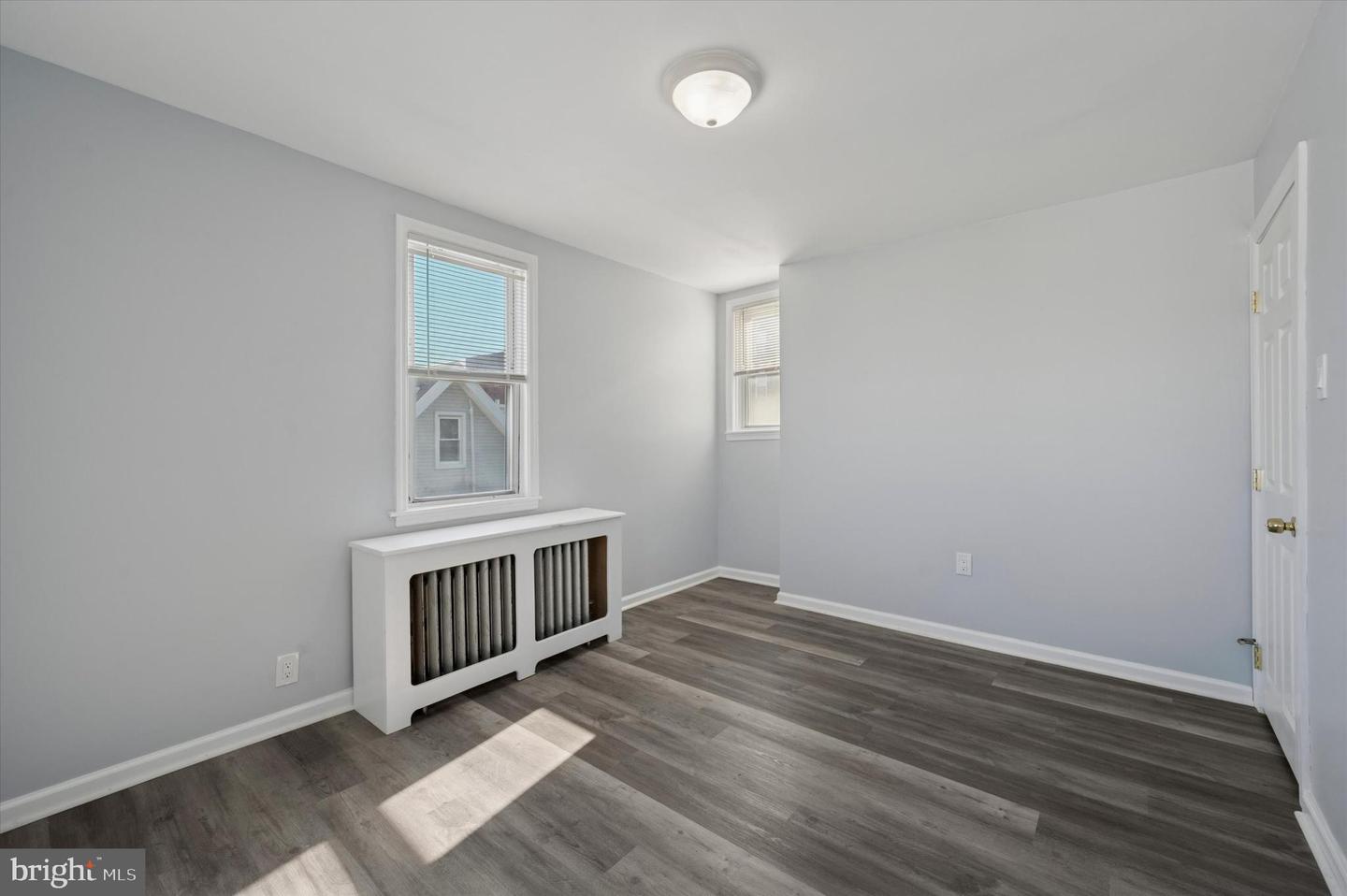 151 Long Ln Property Photo 30